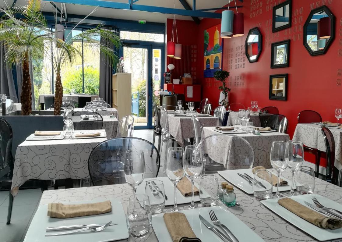 Logis Au Canard Gourmand Samatan Esterno foto